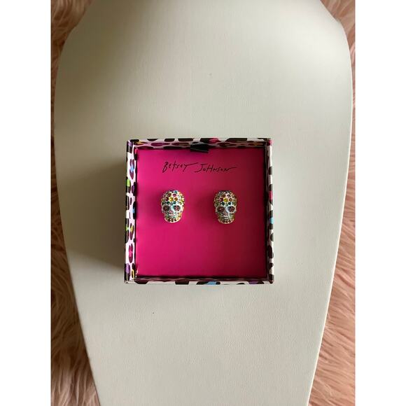 New with tag Betsey Johnson earrings - Picture 1 of 3